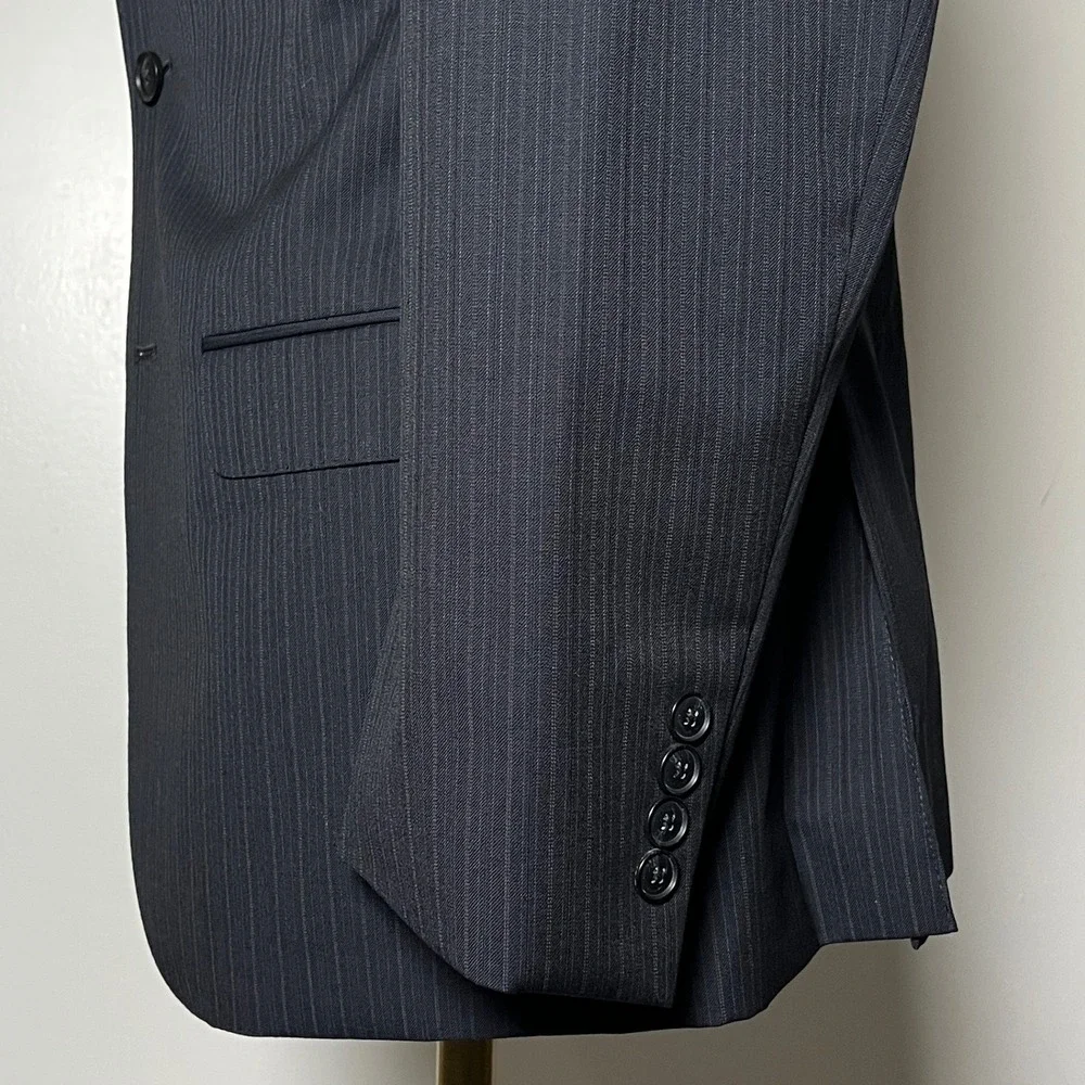 Jos. A. Bank Joseph Suit Mens 40R 31W Charcoal Gray Pinstripe Wool Slim Fit